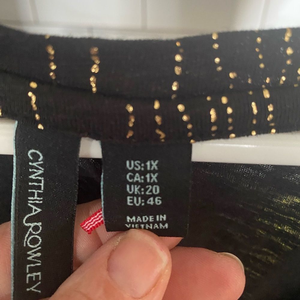 Women’s tank top, by Cynthia Rowley, NWT - Picture 4 of 6